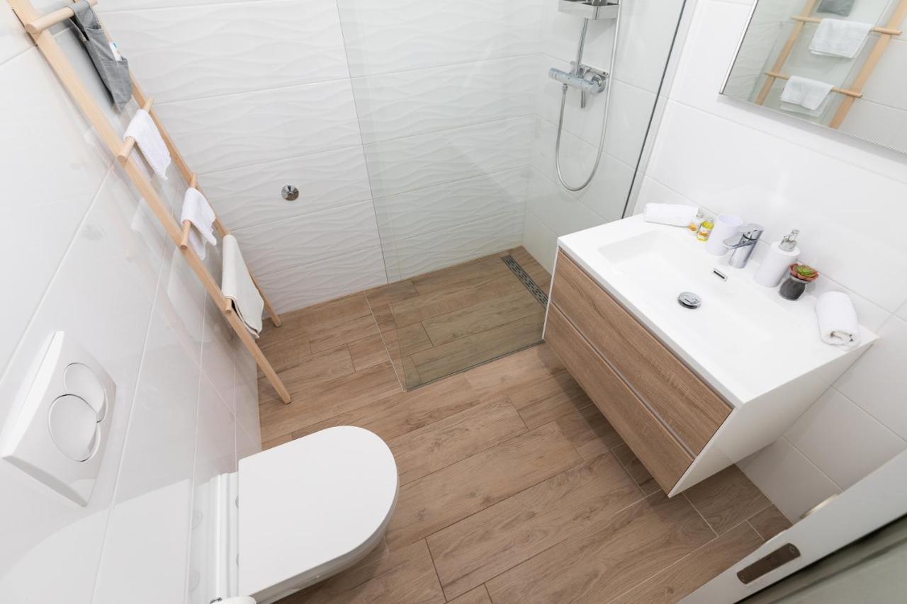 Apartments Come&Stay Punat Esterno foto