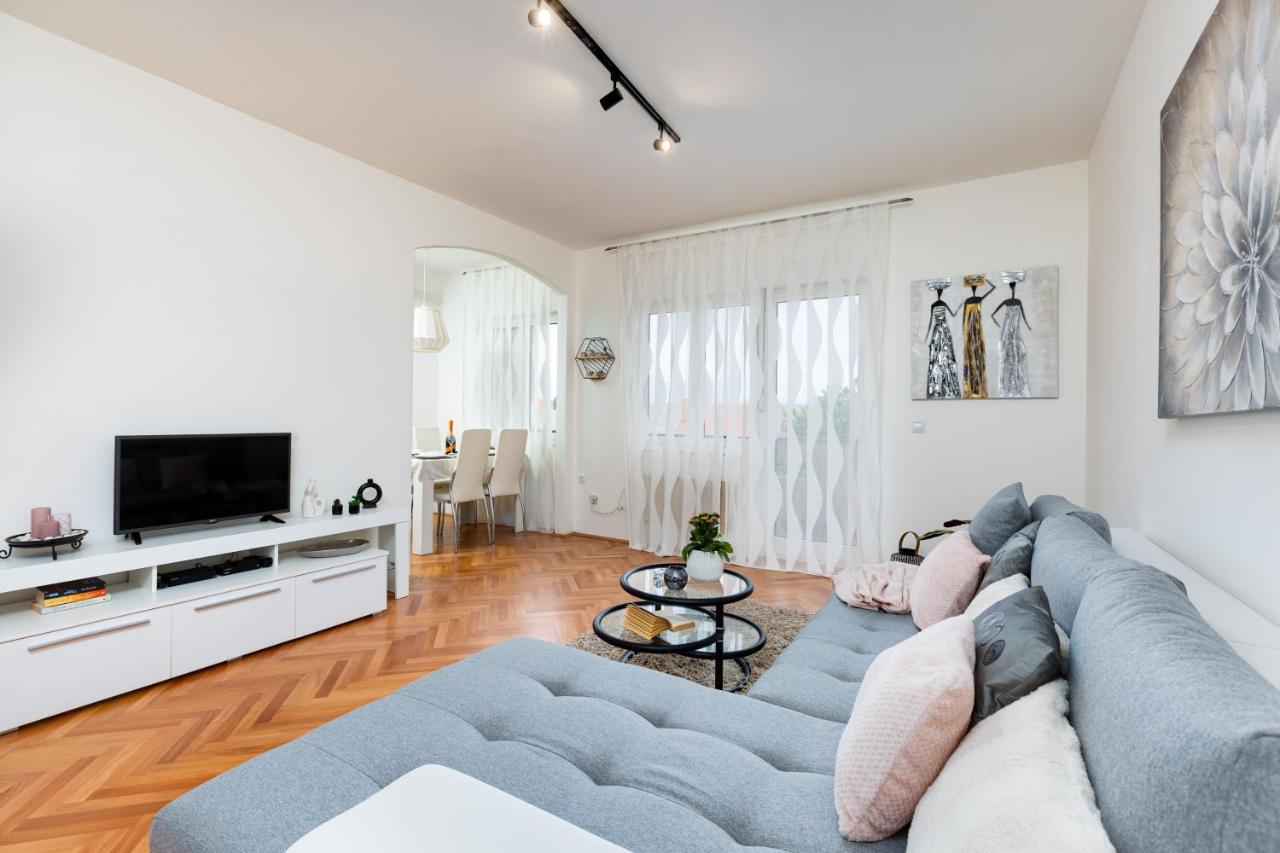 Apartments Come&Stay Punat Esterno foto