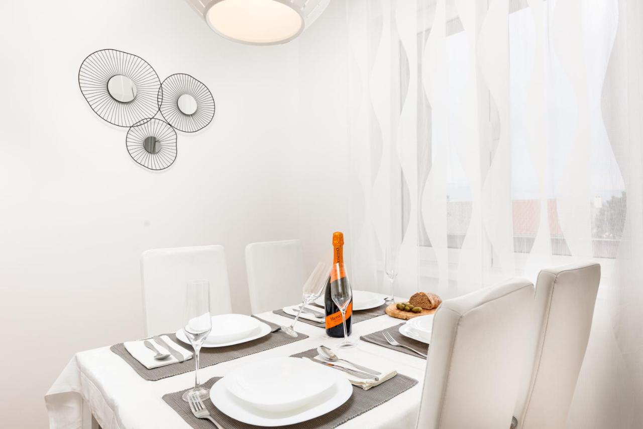 Apartments Come&Stay Punat Esterno foto