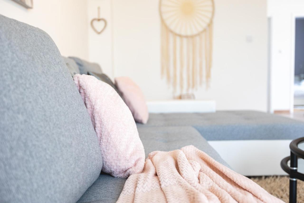 Apartments Come&Stay Punat Esterno foto