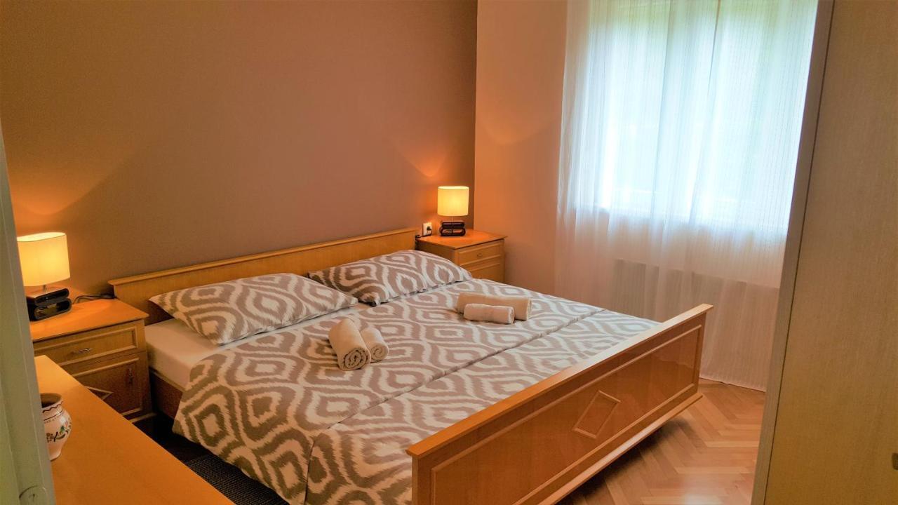 Apartments Come&Stay Punat Esterno foto